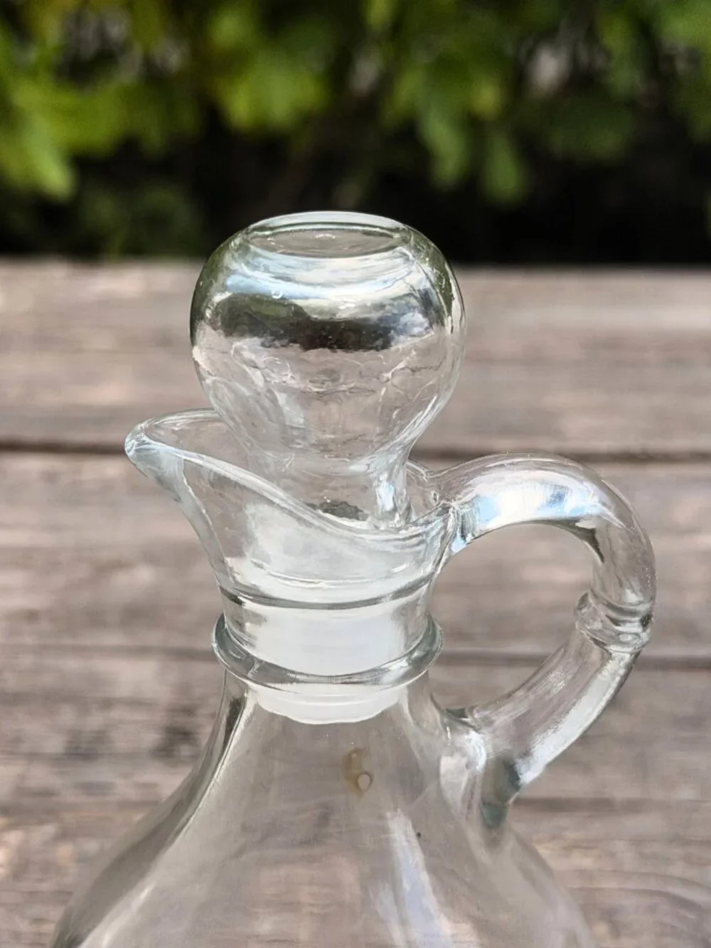 Vintage Anchor Hocking Glass Vinegar or Oil Cruet Bottle with Stopper 6  1/4
